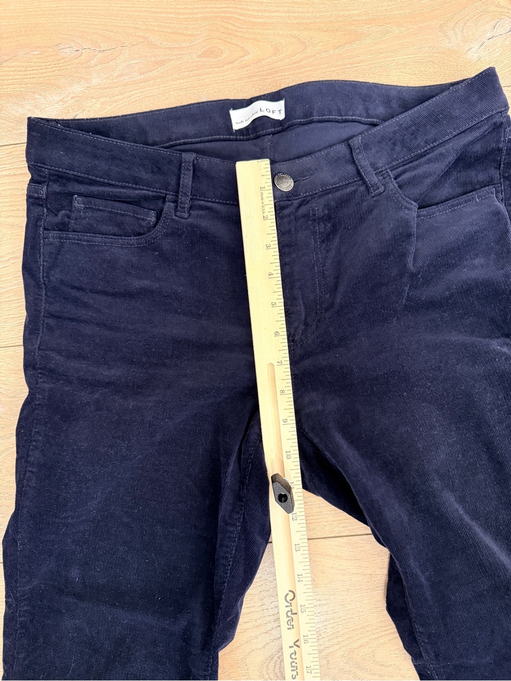 LOFT Dark Navy Soft Corduroy Mid Rise Curvy Skinny 5-Pocket Pants Size 28/6 - Picture 7 of 8